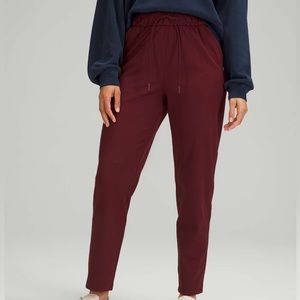 Lululemon Stretch High-Rise 7/8 Pant Size 8